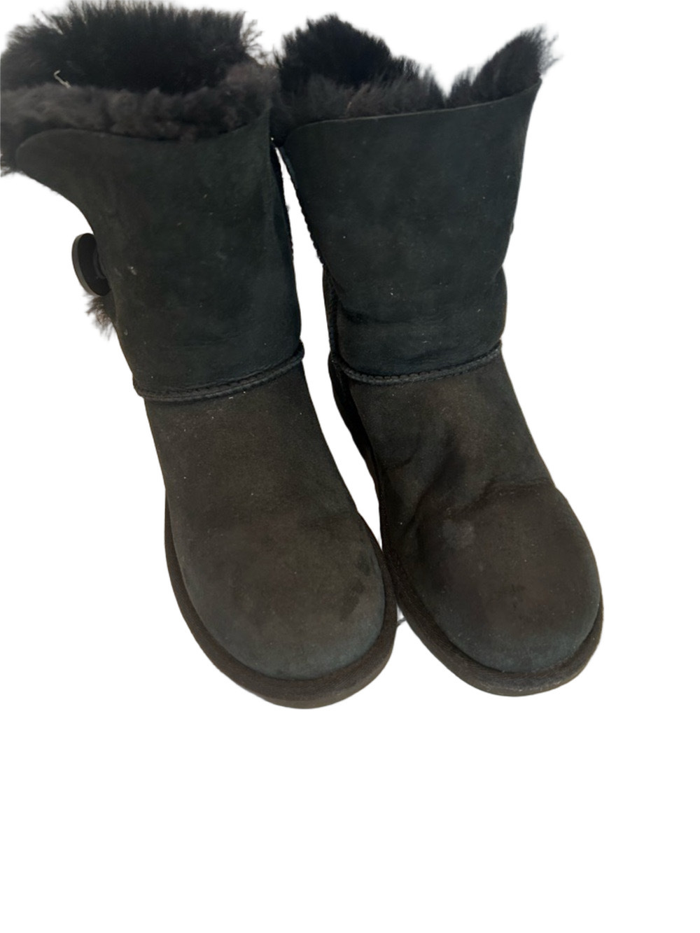 Ugg Bailey short two button Black Suede Fur-Lined  boots size 5